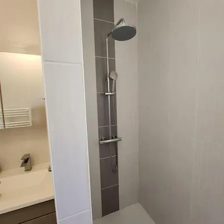 Charmante Maison A 2 Pas Du De Biscarosse Бискаррос