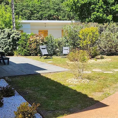 Charmante Maison A 2 Pas Du De Biscarosse Дом отдыха *